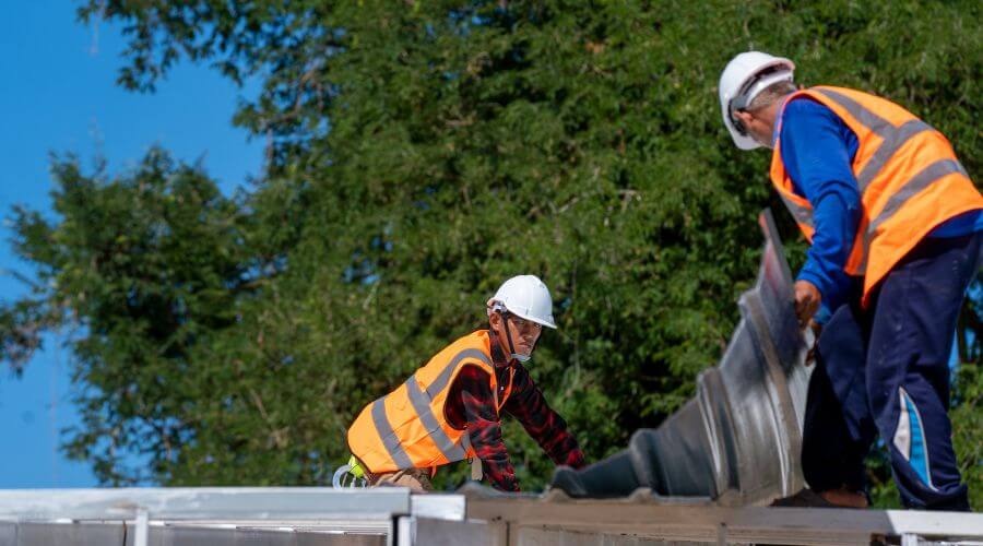 Expert flood damage restoration services in East Lynne, MO